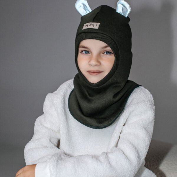 Žieminis šalmukas berniukui su ausytėmis